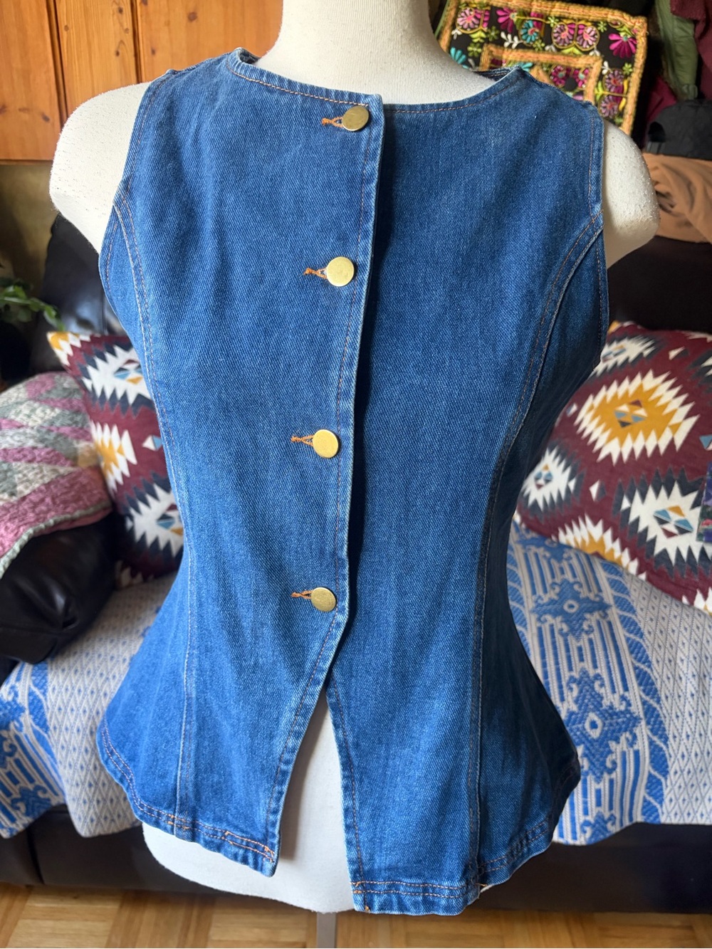 BaeVely by Wellmade Roman Denim Gold Button-Front Women's Fitted Jean Vest Top